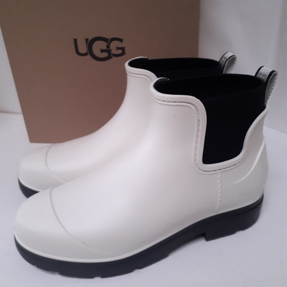 UGG Droplet Rainboots Sz 10 - Picture 1 of 10